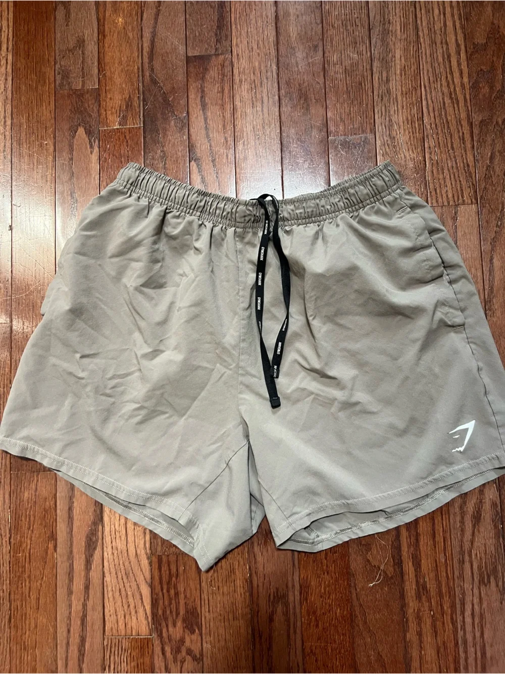 GYMSHARK 5 inch arrival light brown - XL